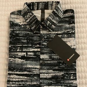 Men’s Lululemon Airing Easy SS Shirt Size L